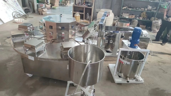 セミオート 80L パン屋の生産ライン機器のためのアイスクリームコーン製造機械