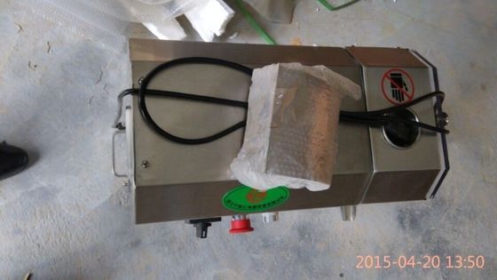 75KG 食品衛生用ステンレス鋼 4 ローラー 砂糖甘草汁機 汁の生産量