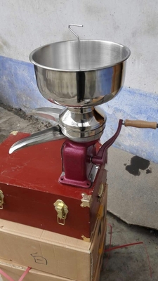 小規模100L/Hの電気ミルククリーム分離機 9KGの容量と分離鉢