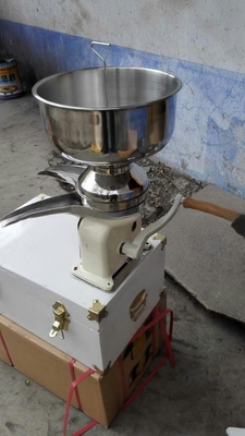 小規模100L/Hの電気ミルククリーム分離機 9KGの容量と分離鉢