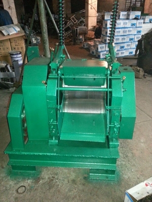 食品飲料 5.5kw フルオートマティック 4T/H 産業用甘草汁機