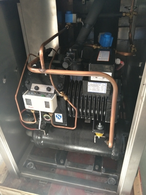 150L/H連続アイスクリーム冷凍庫 調節可能で正確な入力温度