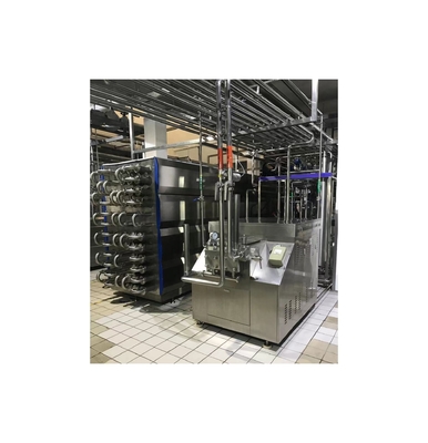 2500KGミルク消毒機 380V/440Vの電圧を持つUHTチューブ式消毒機
