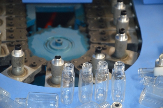 製造工場のための2000ml半自動プラスチックボトル吹造機
