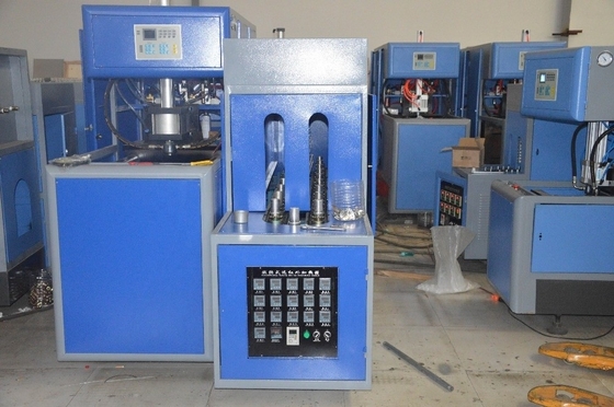 110v/220v/380v/415v/480v 電圧 半自動 5 ガロン プラスチックのボトル吹き機