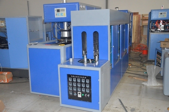110v/220v/380v/415v/480v 電圧 半自動 5 ガロン プラスチックのボトル吹き機