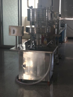 2000BPHのガソリン飲料用ボトル詰め機 PETプラスチックとガラスボトル