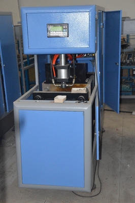 水包装産業用 1250kg 半自動 6L PET ボトル吹造機
