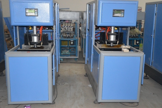 水包装産業用 1250kg 半自動 6L PET ボトル吹造機