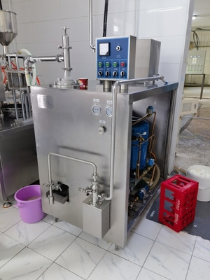 量産用 連続硬いアイスクリーム冷凍機 150L/H ポーリング