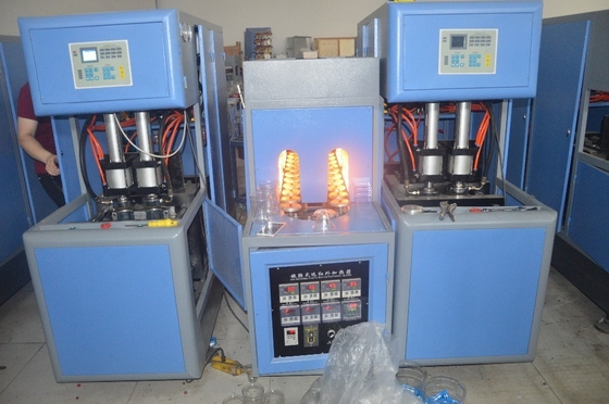 330mm マックス.ボトル直径 2 穴 2L PET 水瓶吹風装置 15KW