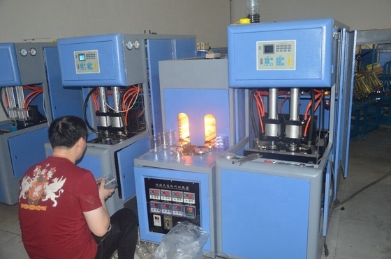 製造工場 半自動 2000B/H 1 熱機 2 引力 吹造機 重量 KG 1250 KG