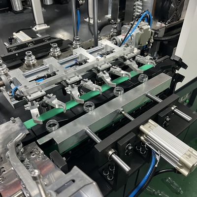 2800KG フルオート4ホビティサーボモーター プラスチックボトル ストレッチ 吹き 鋳造 炭酸飲料 生産ライン