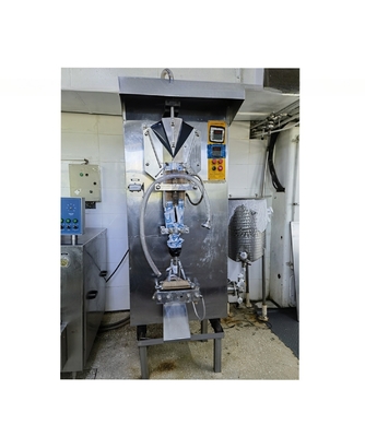 操作しやすい KOYO サケット 水 詰め 機 で 飲料 生産 を 向上 さ せる