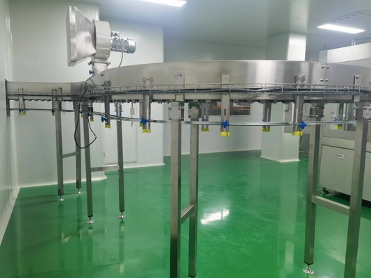 7000BPH 18 頭 水飲料ジュース 生産を操作しやすくなるための充填機
