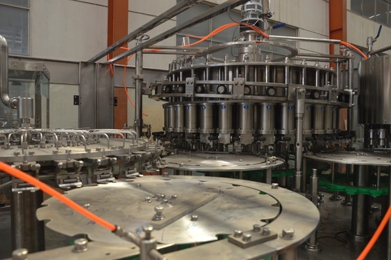 18000BPH 40頭 ミネラルウォーター生産ラインのための高速ボトル詰め機